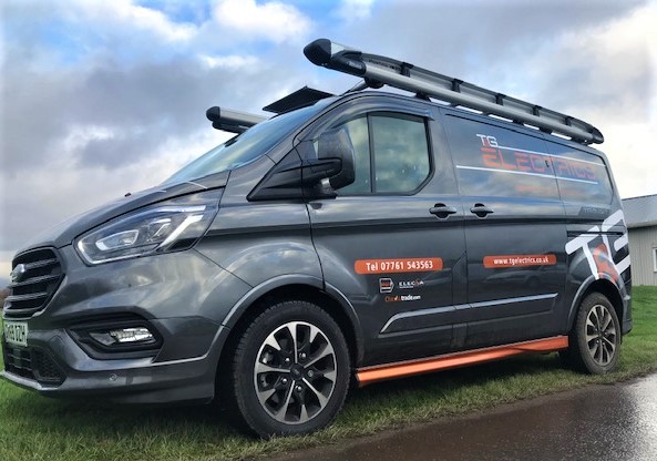 BroadSigns's tweet photo. Another happy client @TGElectrics drives away after a design create and install service from the team here at Broad Signs. Great contrast of the copper vinyl against the metallic paintwork  👍 https://t.co/R1URpbuUAT
