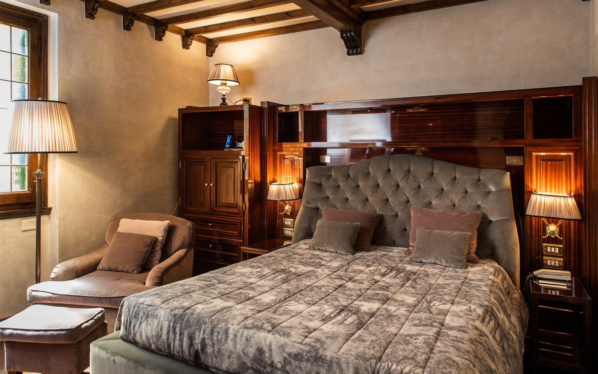 chiardilunabed's tweet photo. Siamo lieti di essere #partner privilegiati dell'esclusivo Grand Hotel Baglioni Firenze, donando il #comfort ideale alle sue #camere uniche e senza tempo, scopri di più qui: https://t.co/Qirklz7Lay #chiardilunamaterassi https://t.co/T6kR0VoxBt