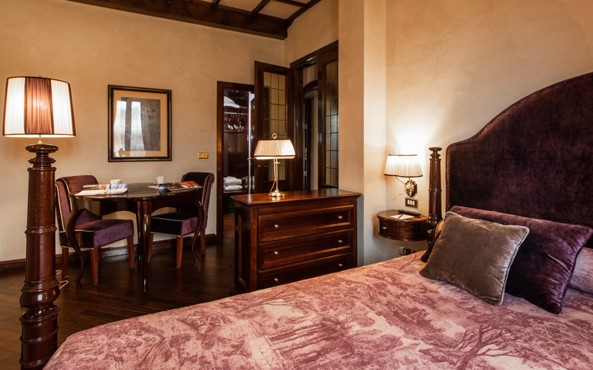 chiardilunabed's tweet photo. Siamo lieti di essere #partner privilegiati dell'esclusivo Grand Hotel Baglioni Firenze, donando il #comfort ideale alle sue #camere uniche e senza tempo, scopri di più qui: https://t.co/Qirklz7Lay #chiardilunamaterassi https://t.co/T6kR0VoxBt