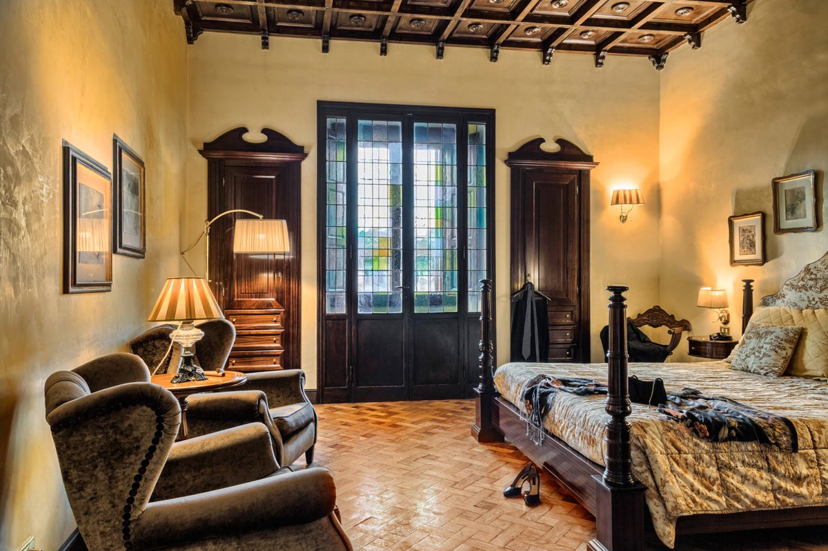 chiardilunabed's tweet photo. Siamo lieti di essere #partner privilegiati dell'esclusivo Grand Hotel Baglioni Firenze, donando il #comfort ideale alle sue #camere uniche e senza tempo, scopri di più qui: https://t.co/Qirklz7Lay #chiardilunamaterassi https://t.co/T6kR0VoxBt