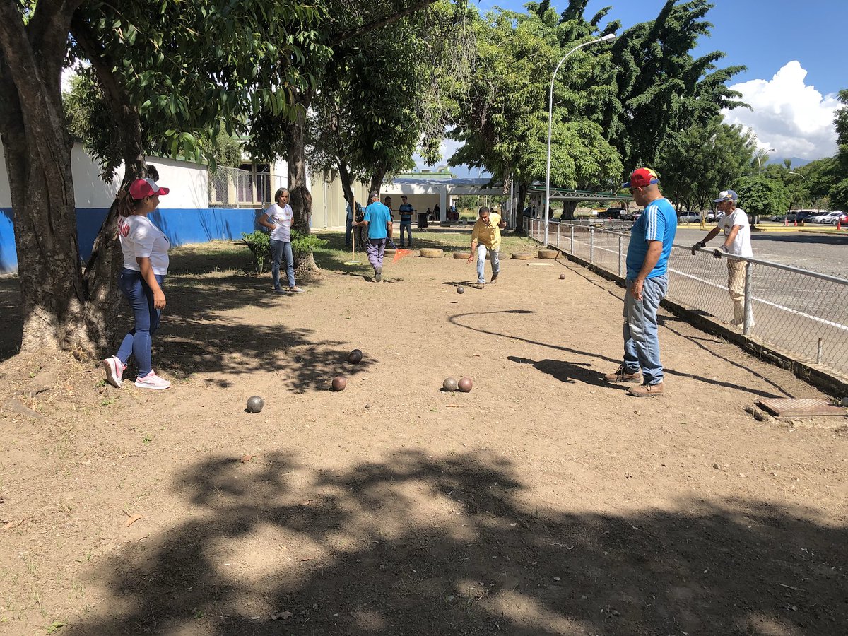 IvsshjavAragua's tweet photo. En Fotos | Con diferentes actividades recreativas celebramos el 31 Aniversario del Hospital José Antonio Vargas de #Aragua @NicolasMaduro @magallyvina @RMarcoTorres @regulolacruz https://t.co/ArFkehSsQz