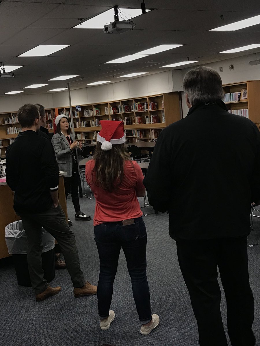 HCSHarrisonBay's tweet photo. Ooltewah/Collegedale @CHAchamber spreading a little Christmas cheer in #HarrisonBay! Thank you for your contribution and commitment to #HCSFutureReady students! #BetterTogether @OoltewahMS https://t.co/jhHaYUFtgg