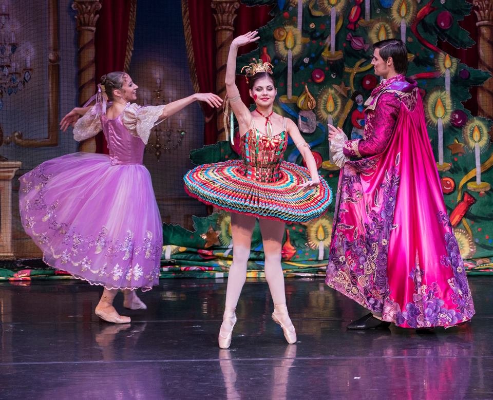 mBB_Org's tweet photo. Nutcracker Ballet by the professional Moscow Ballet company.  Save 15% or more nationwide including:

Brooklyn, Dec 7 (2 shows)

Rochester, Dec 12

Syracuse, Dec 20 (2 shows)

Info. for these and other shows nationwide at: https://t.co/bMcJxtSXxu

#MBBSAVES  #MBBSAVE  #MBB https://t.co/yC8tJAJCAX