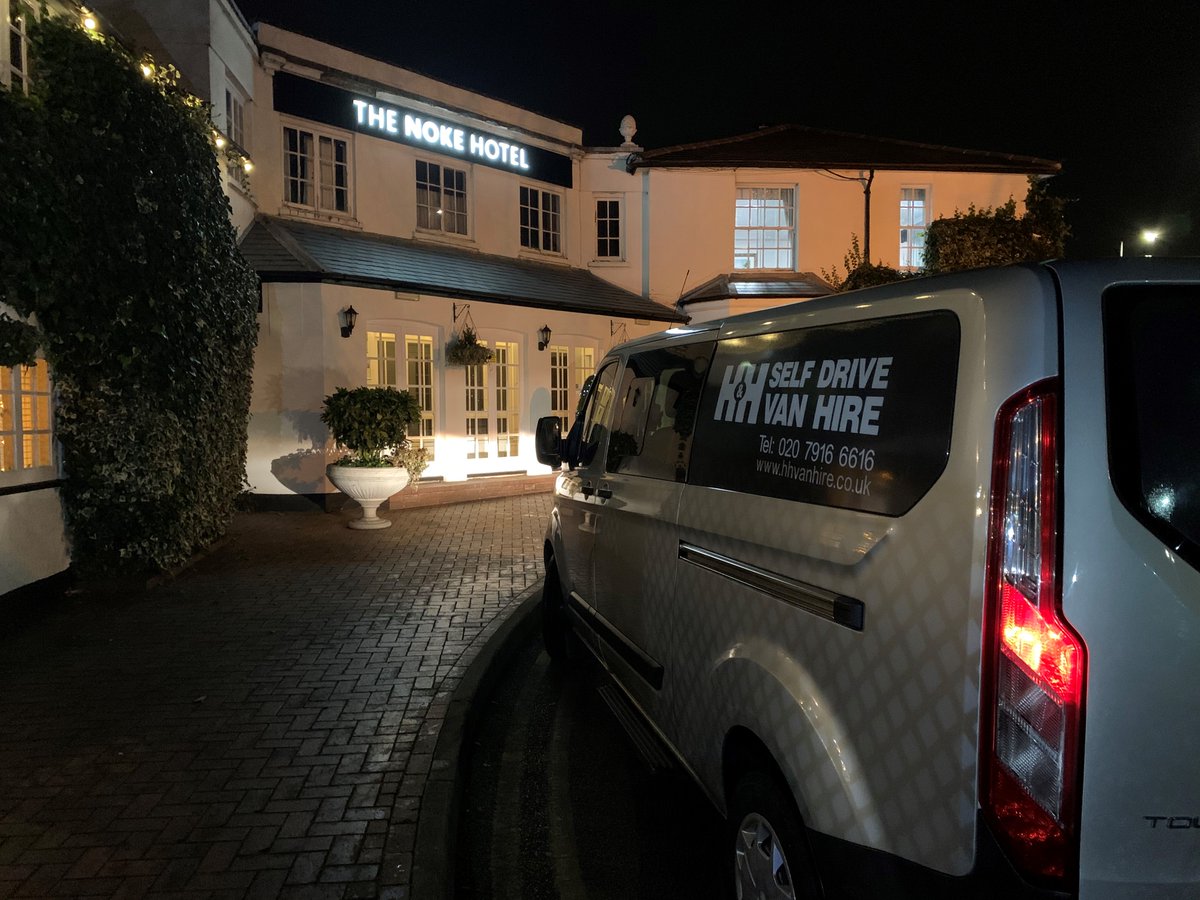 The H&amp;H team were more than happy to help the Barnet &amp; Chase Farm Hospital Charity, by providing 5 minibuses AND drivers to transport all the volunteers to their Christmas party! 🎄
