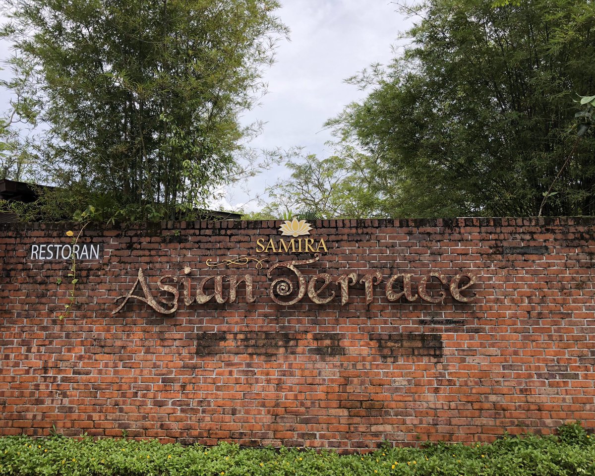 wanmuaaz's tweet photo. Where &amp; what is this place 🤔? This place is called Samira by Asian Terrace and only located in Sentul,KL! This restaurant is located quite deep inside from the main road. https://t.co/eE1FuUKiQd