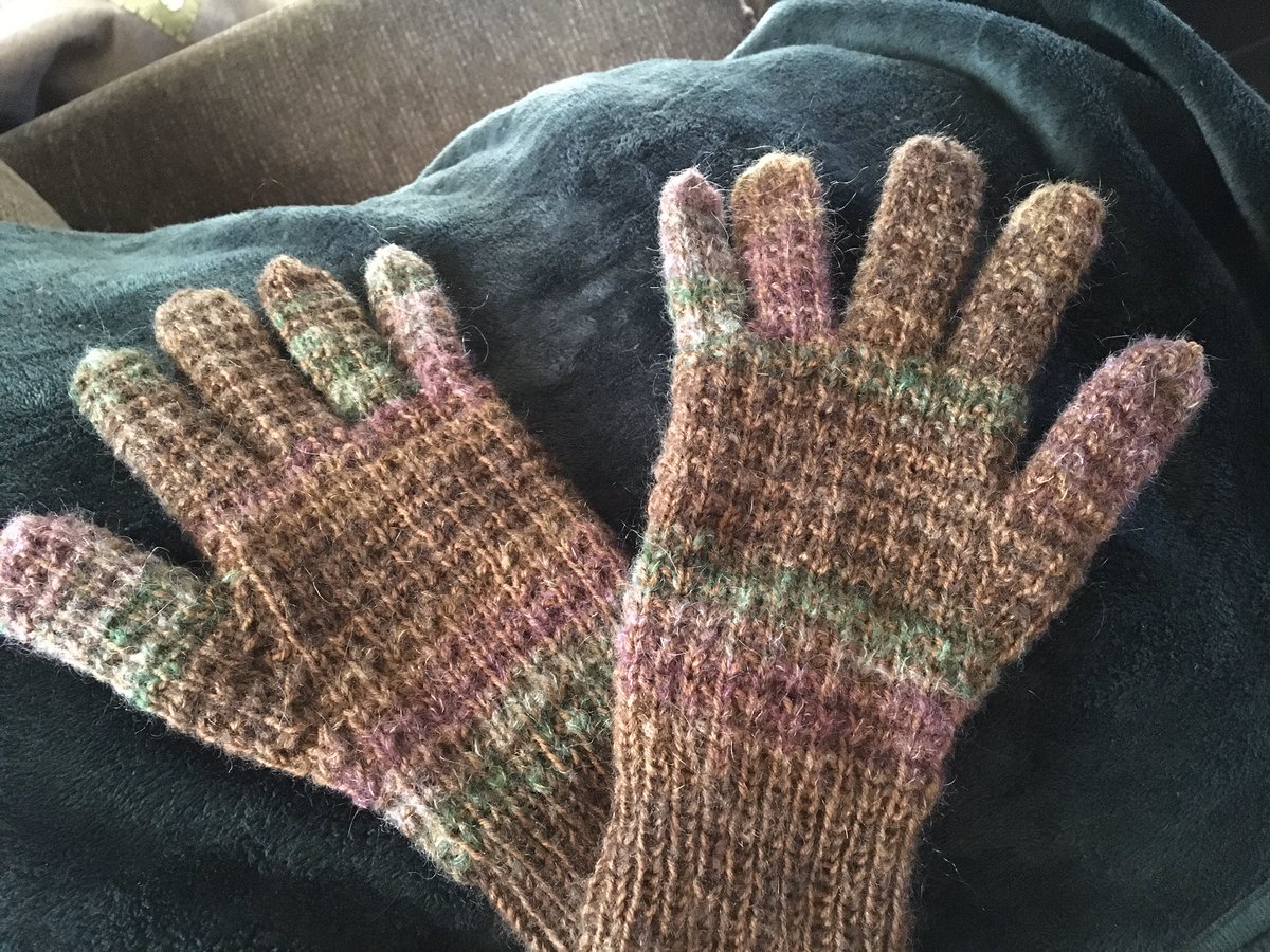 Latest knitting obsession-gloves. I’ve been churning them out for people to give as Xmas gifts. Good way to make some xtra $$ at this time of year.  #knitgloves #wool #mohair #knitting