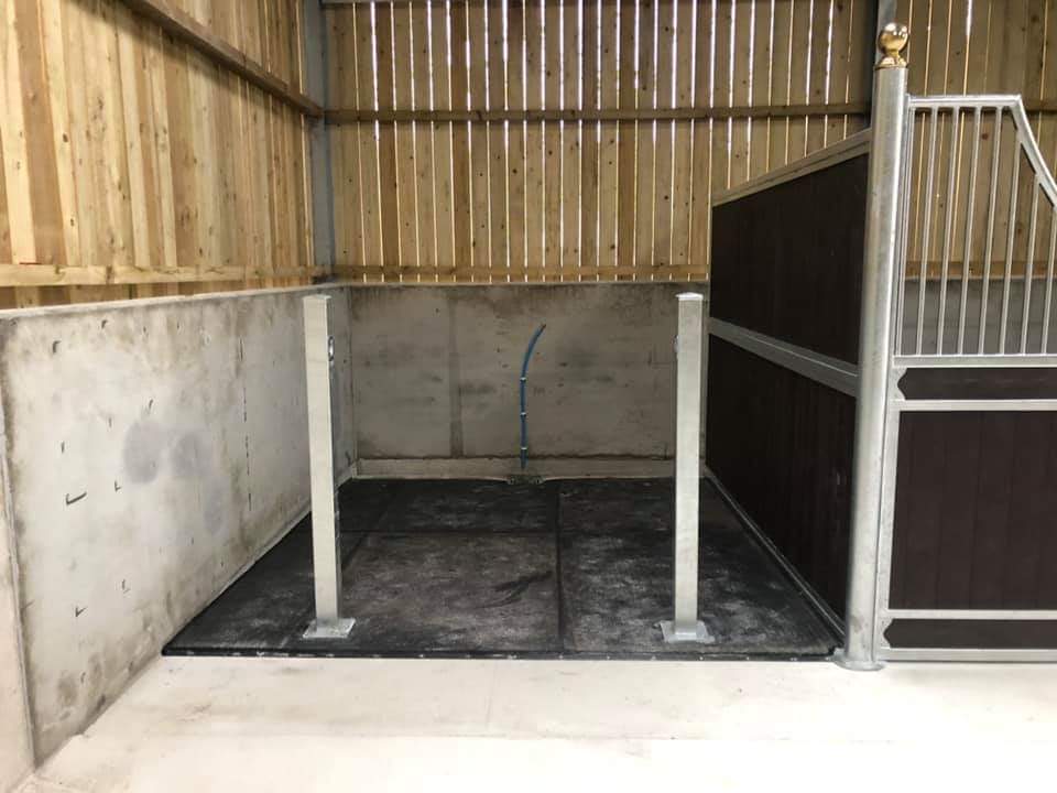 Today’s Installation of our Premium Plus Range near Bude. Three stables, a wash bay and a tack room in brown plastic with brass finials. Also matted with fully sealed and bonded 22mm solid rubber mats. Looking fantastic. Great Job Team StablesOnline...#Stables #Horse #equinehour