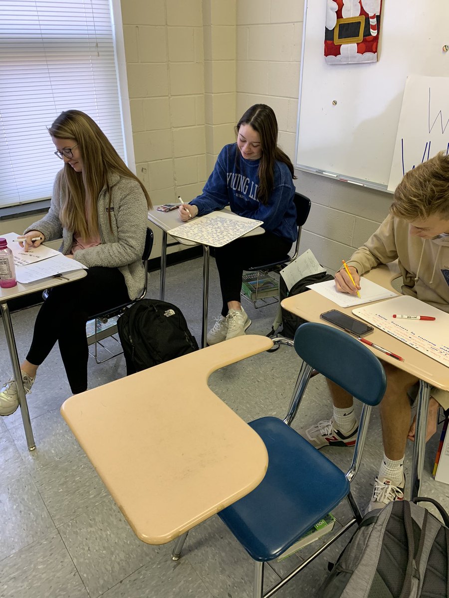 ASCutlerteach's tweet image. Seniors in AP English peer editing and working on progressive literary analysis papers. Learning to evaluate and provide feedback based on clearly designed rubrics pays off as they then revise their own papers. #teachtheprocess #discovery #collaborationcounts