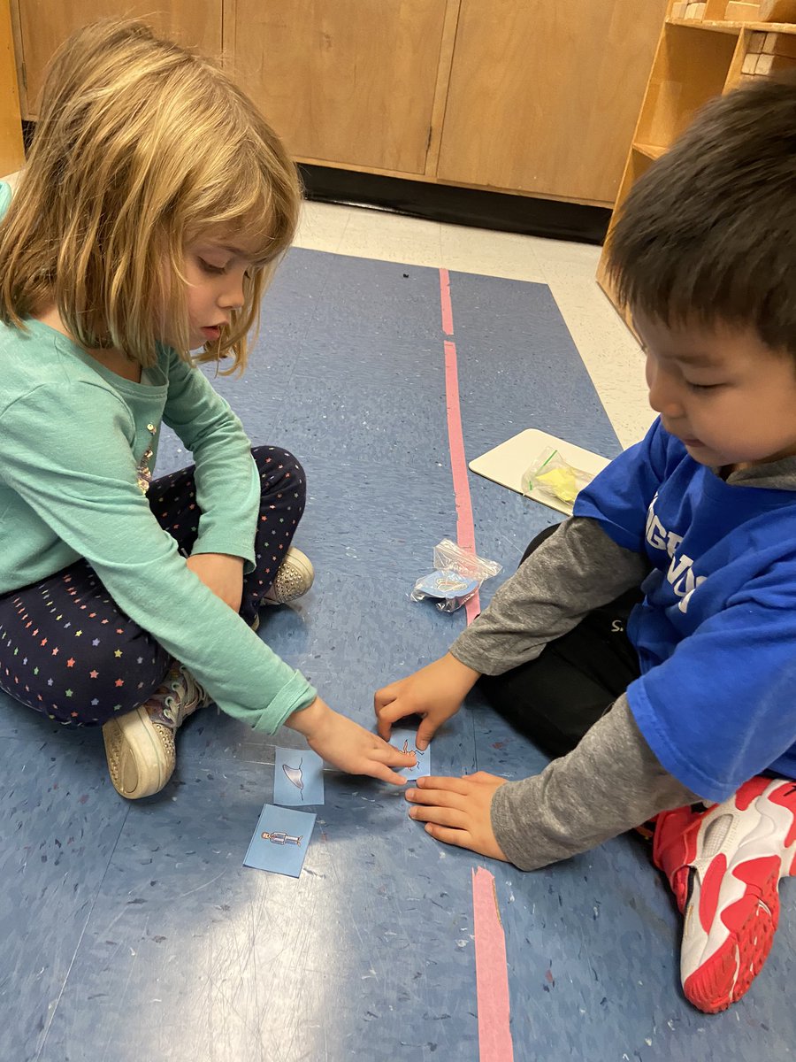 MrsNedwick's tweet photo. Using our strong ear muscles! #edgewoodproud https://t.co/NHDXoduIoq