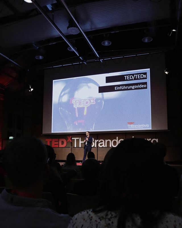 Alle Gäste sind eingetroffen und das Event hat bereits begonnen 🎉 Wir freuen uns auf einen unvergesslichen Tag. -
#Tedx #ted #talks #conference #aufbruch #future #history <a href="/ted/">this website is bad</a>x_official @ted <a href="/th_brandenburg/">TH Brandenburg</a> ift.tt/33RJkQl
