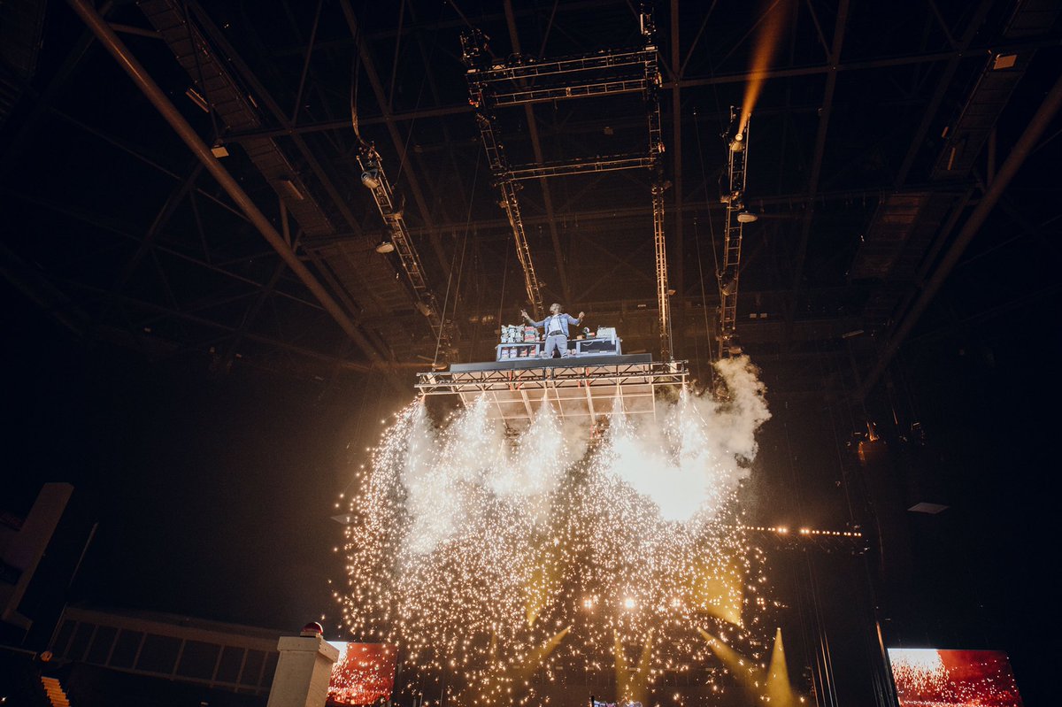 kreptplaydirty's tweet image. I still cant believe we headlined the o2 arena. These pictures dont even do it justice. We danced, we cried, we sang, we screamed, we moshed, we clashed. What an Incredible night. Thankyou for making a dream come true. Until next time ❤️