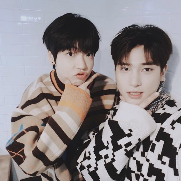 GijoongArchive's tweet image. Happy birthday Hangyul!!! 
Band members, best friends, brothers

Hangyul is important to so many people, I hope that today he will truly feel how special he is and happily celebrate his birthday with everyone who loves him ❤️

#Happy_Hangyul_Day
#한결같이_빛나는_한결아_생일축하해