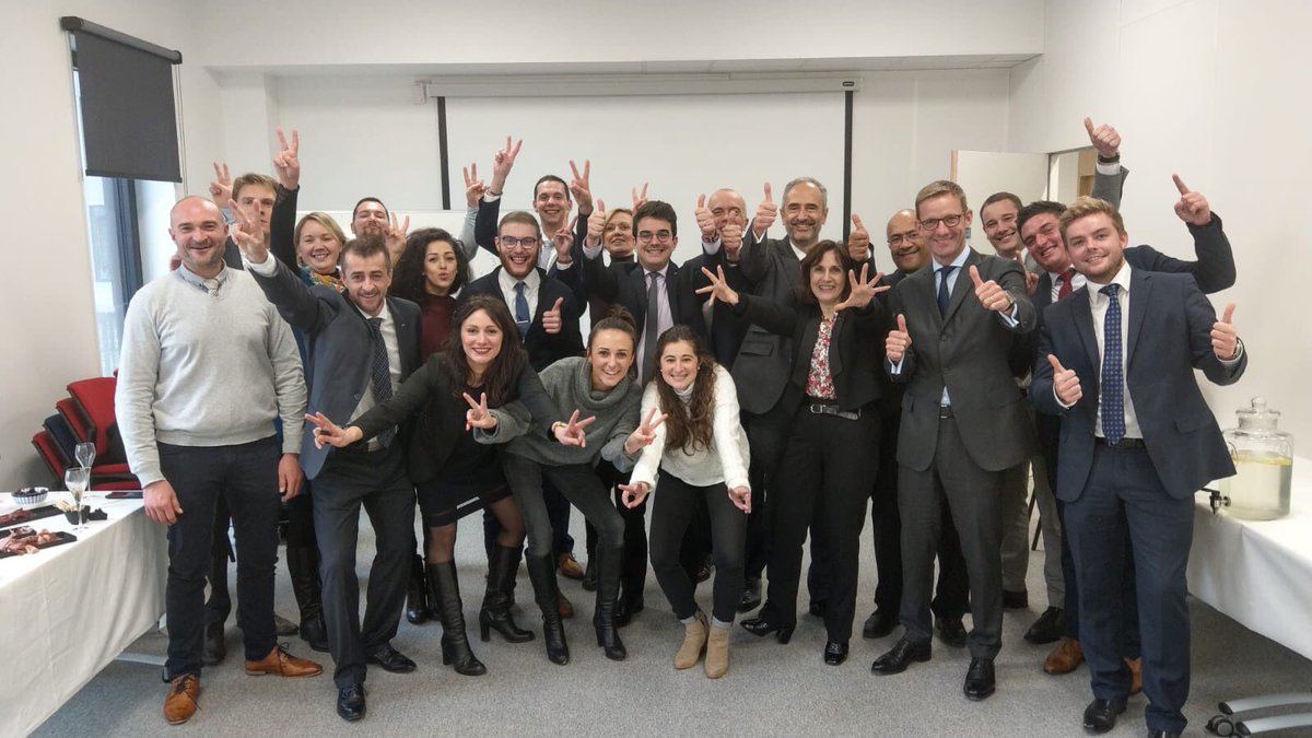ehennau's tweet photo. Superbe journée à la découverte du réseau AEP Nord-est à #Lille et à la conquête de Pros avec ⁦⁦@guiborie⁩ ⁦@MarieeOlivier⁩ ⁦@ColombuYves. Une fin d’année tonitruante pour une année 2020 qui s’annonce exceptionnelle ! Bravo aux équipes ⁦@AXAFrance⁩ https://t.co/CijHc2vkzY