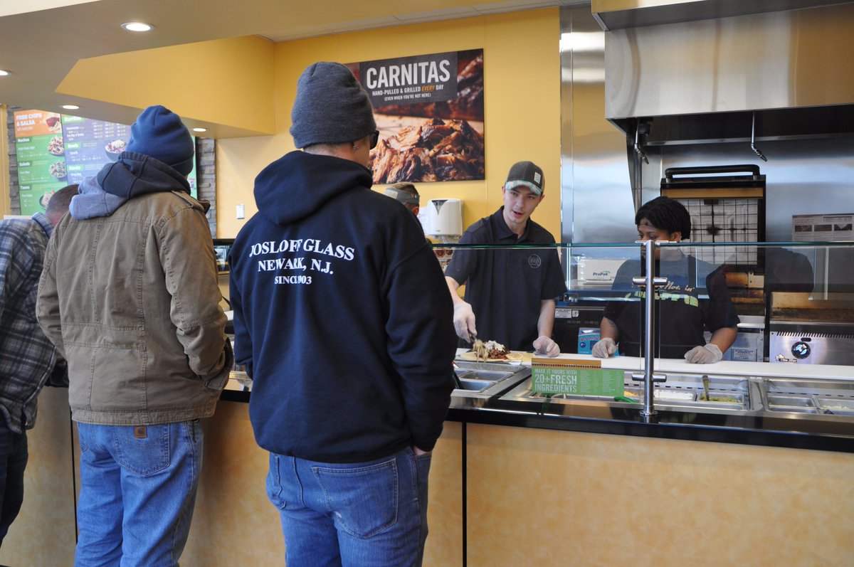 Welcome to Moe's! The southwest chain opened up its newest restaurant in Springfield on Route 22. Plus, see which sweet treat shop is attached to the store: bit.ly/361HTjI #Springfield #BusinessAndFinance #GrandOpening