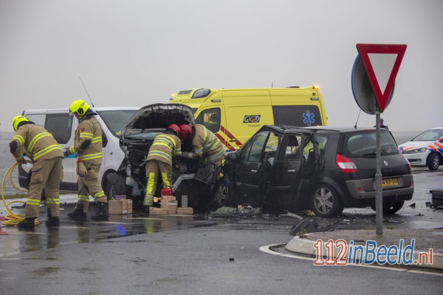 Ernstig ongeval #Zeewolde. 112 in Beeld.