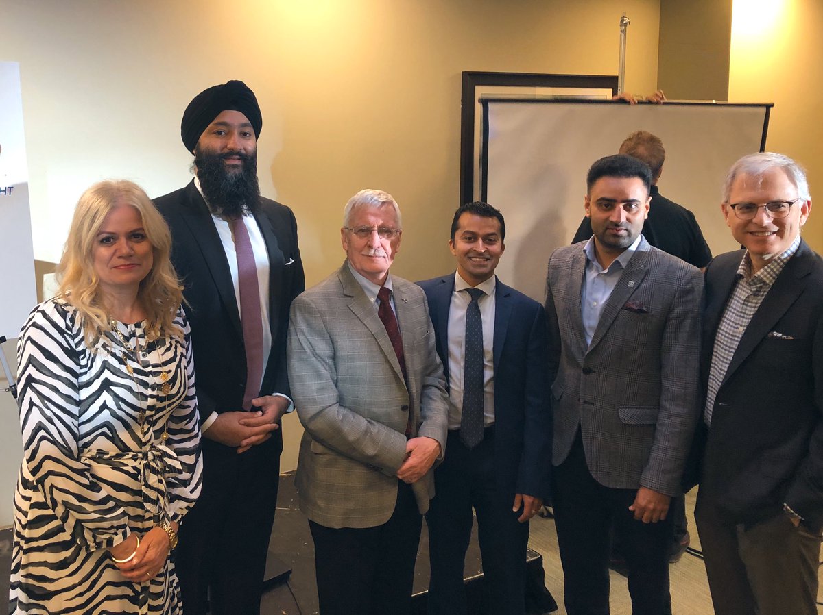 PrabSarkaria's tweet image. Proud to announce on behalf of @celliottability the Brampton/Etobicoke Ontario Health Team!

The team will create a local health care system in #Brampton that provides coordinated care for patients, reduces wait times and leads to better heath outcomes.

#EndingHallwayHealthcare