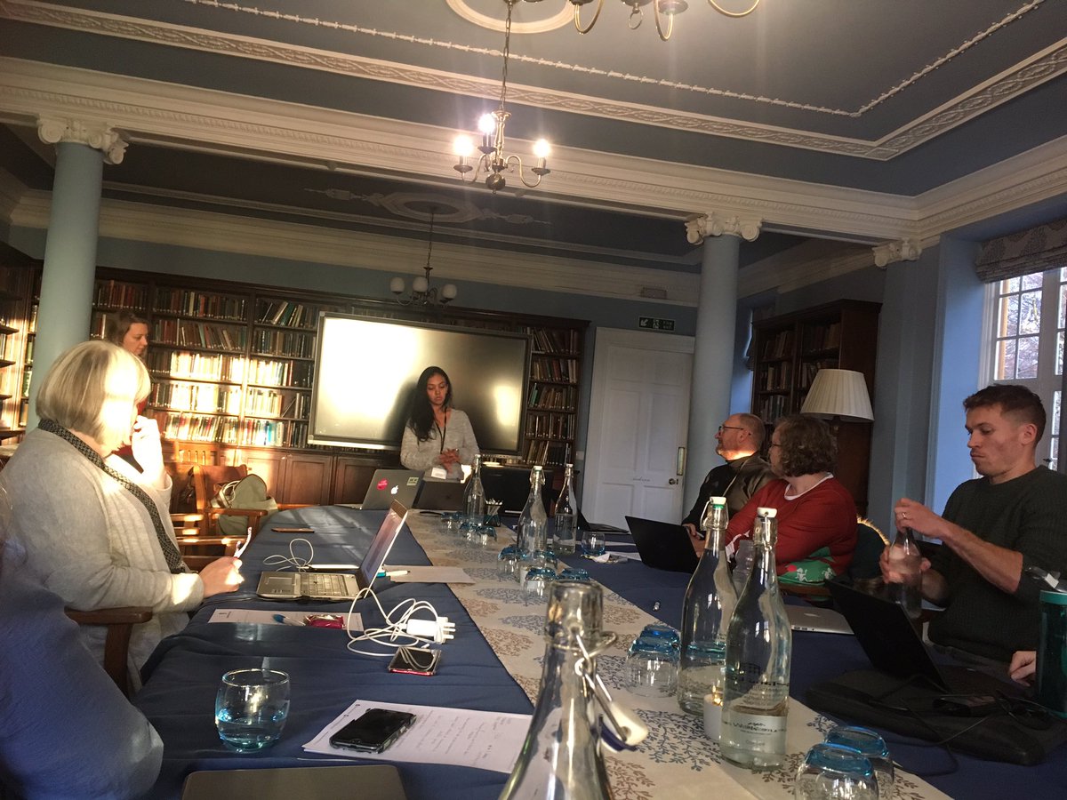 Maristotle's tweet image. Pitching 3 stage project on co design and acceptability to design technologies for #exercisesnacking at home #aging #balance @GAMONetwork #collaboration event 🧮🏃🏻‍♀️