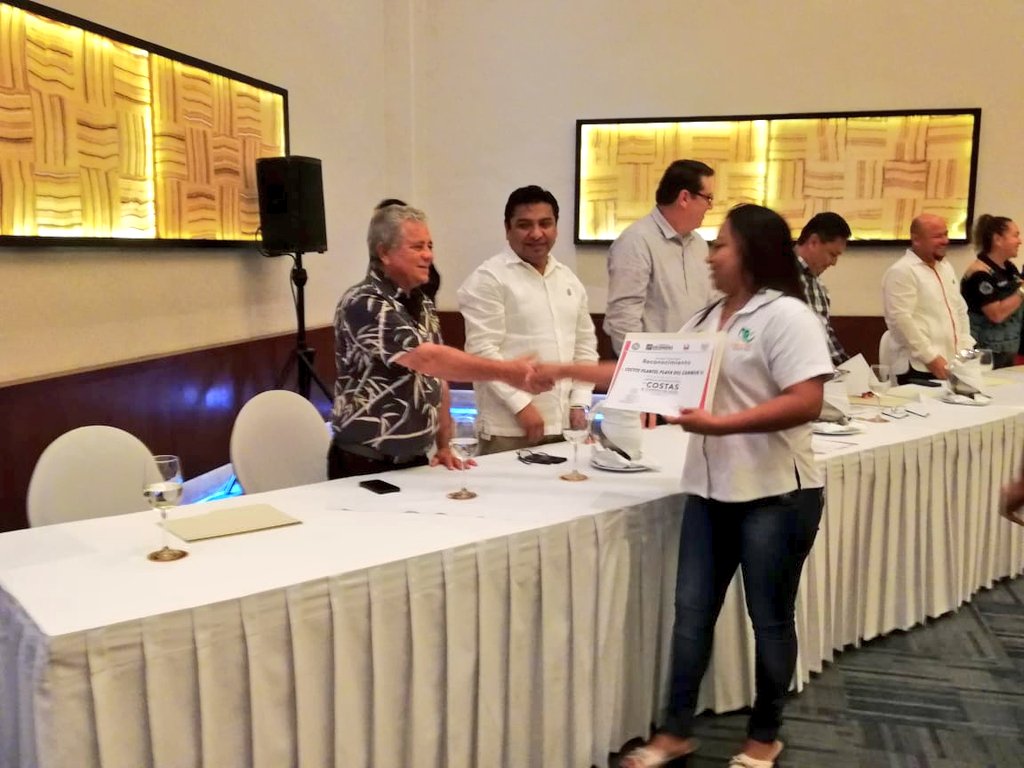 CecytePlaya2's tweet photo. Entrega de reconocimientos a las instituciones que participaron en la Limpieza Internacional de costas y cuerpos de agua 2019" organizado por la ZOFEMAT. Enhorabuena!
@LimpiezaPlayas
#OrgulloCECYTE #ZOMEFAT #CECYTEQROO @ZofematSol https://t.co/Bya6hG8JI8