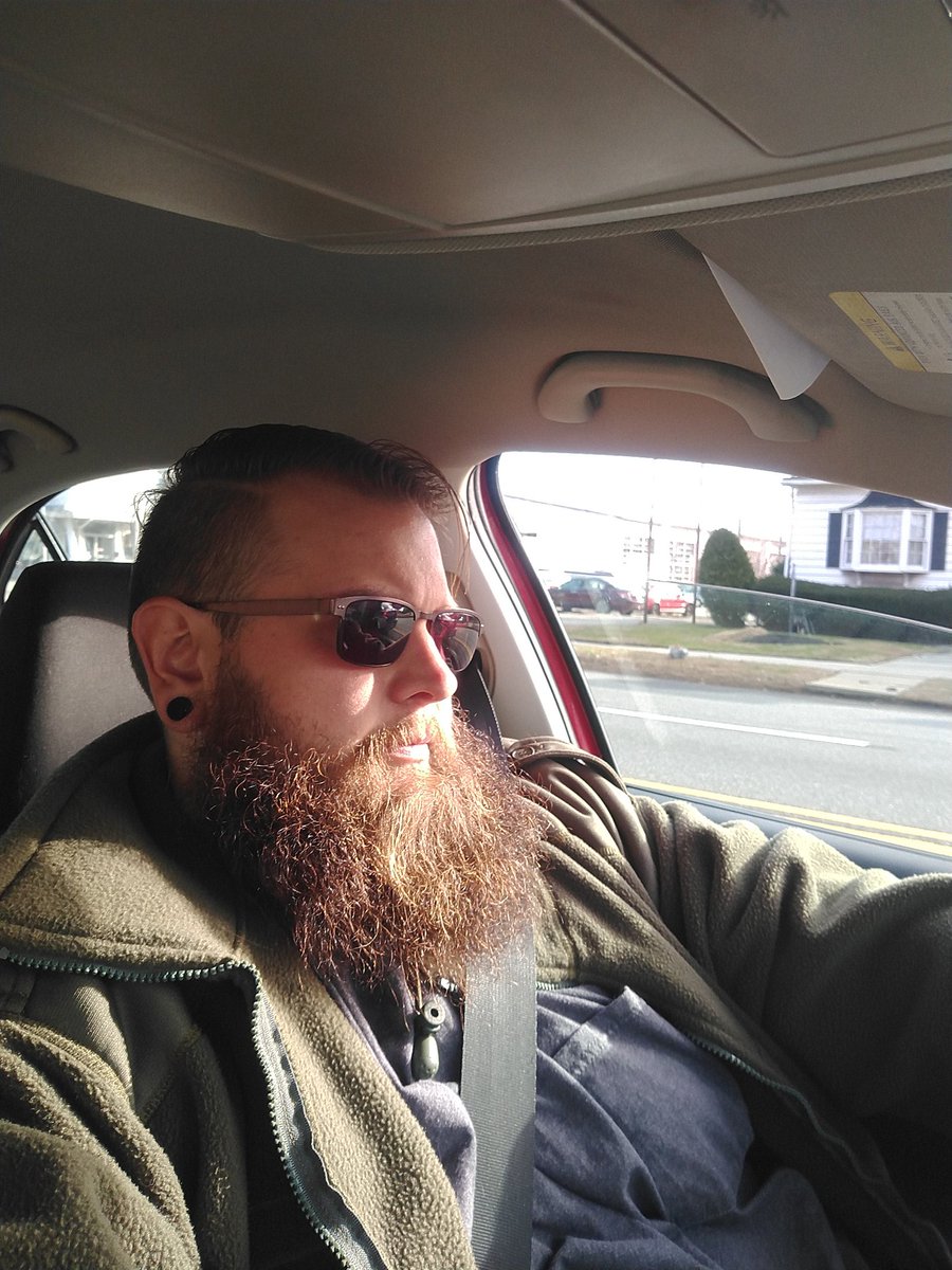 mromano138's tweet photo. New glasses keeping me seeing clearly in the bright morning sun. ๐ ๐๐ #luvmyframes https://t.co/pkQP0Msypr