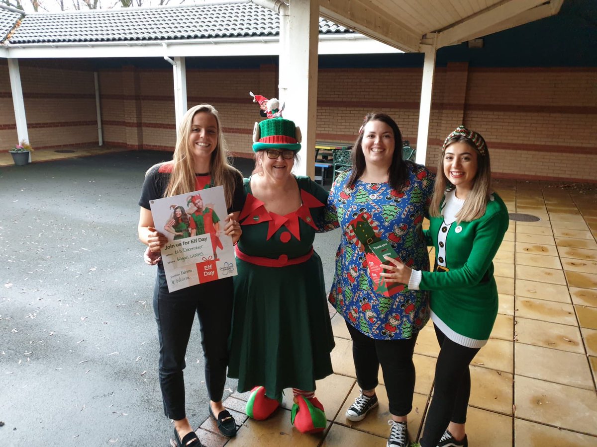 The elves are at Wigan CAMHS #ElfDay @NWBoroughsNHS 🎄