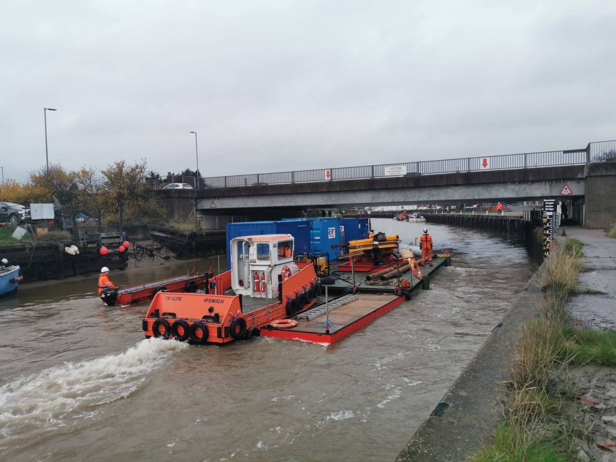 Our new website is now live, check out the full range of workboats and pontoons for hire and charter. All the equipment specification sheets are now available to download

ow.ly/zp7C30pZDpL
