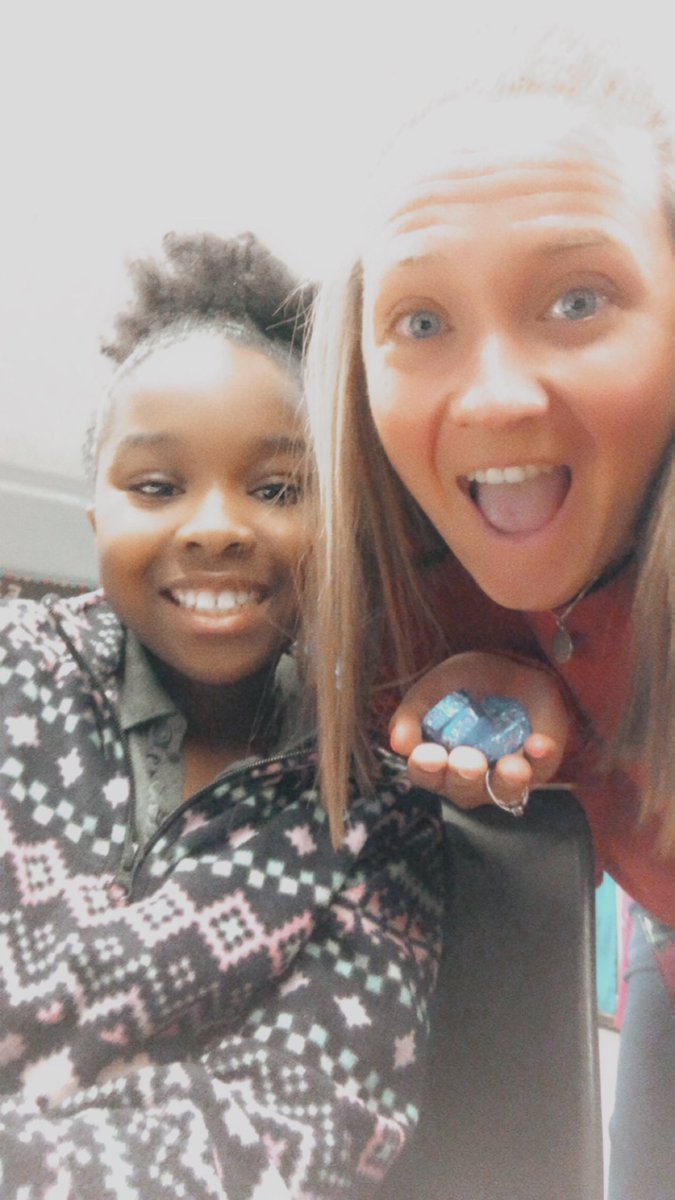 MissOliver15's tweet photo. When one of your favs brings you chocolate on a gloomy Friday! Smiles for days!!! #GLAGrateful @EVSCGlenwood https://t.co/UYUFqEPGUk