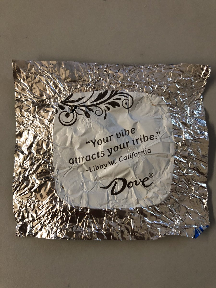 MissOliver15's tweet photo. When one of your favs brings you chocolate on a gloomy Friday! Smiles for days!!! #GLAGrateful @EVSCGlenwood https://t.co/UYUFqEPGUk