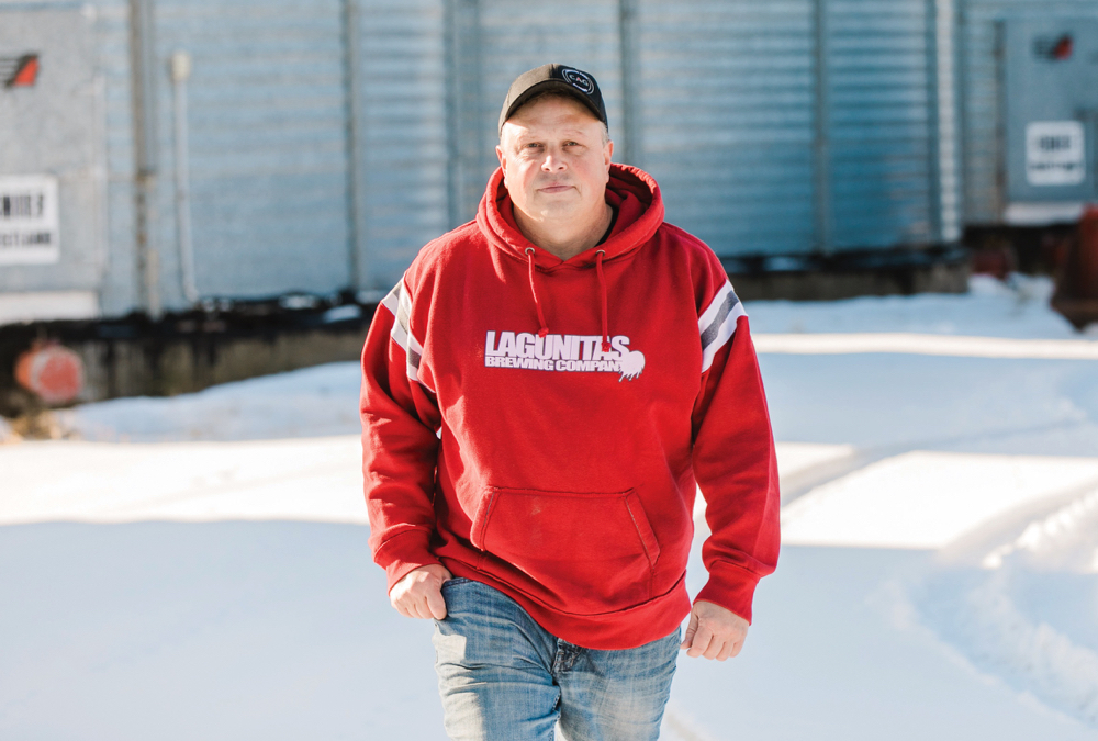 CntryGuide's tweet photo. How can this handful of Prairie farmers win, and keep winning, the contract to supply the malt for world-renowned Lagunitas? https://t.co/DCzxYXfFTu #cdnag https://t.co/qFjMYmXxSI