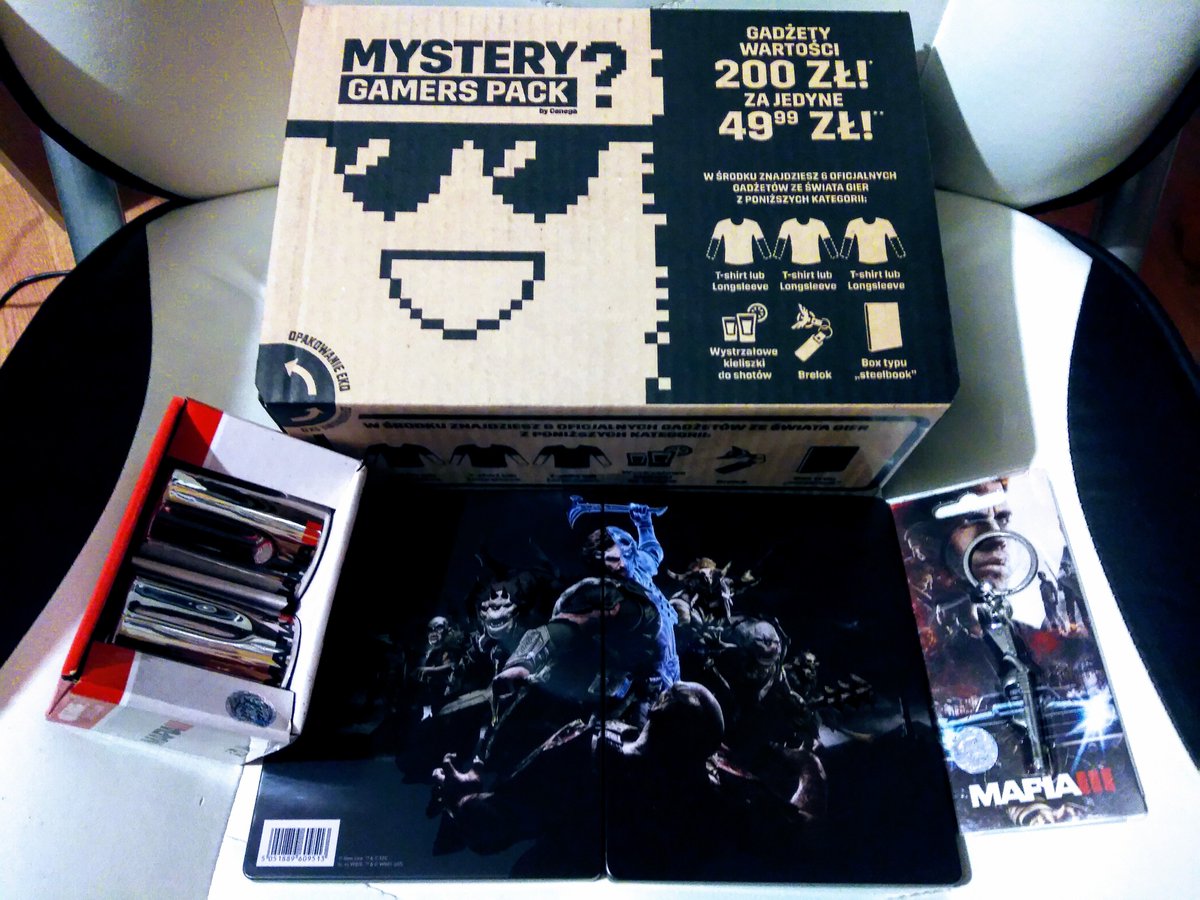 Dzwienkoswit's tweet photo. Skusiłem się na Mystery Boxa od Cenegi #gamerspack I za tą kwotę 50zł jestem zadowolony. Warto zgarnąć takie pudło dla siebie, albo na prezent. Jajo niespodzianka dla "dorosłych" :) Chyba wiem na co jeszcze przeznaczę część z karpiowego :D https://t.co/iyZ9Yl2ly7