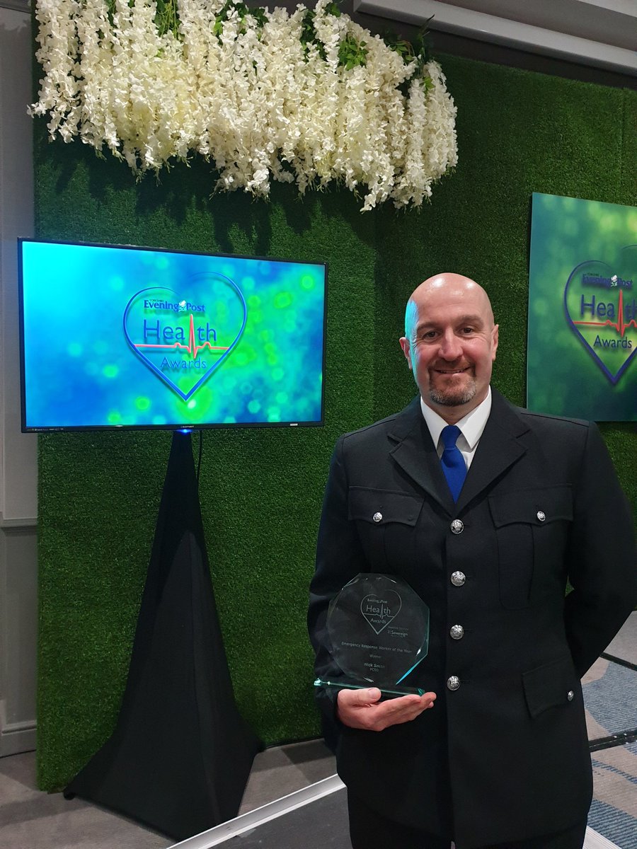 WYP_LLeadbeater's tweet photo. Massive congratulations to PCSO Nick Smith who has just won the Emergency Response Worker of the Year at the YEP Health Awards

Nick has been recognised for saving a man's life who was in crisis

Nick is an amazing PCSO &amp; this is very well deserved

#HealthAwards19 https://t.co/epP2hpA9VS