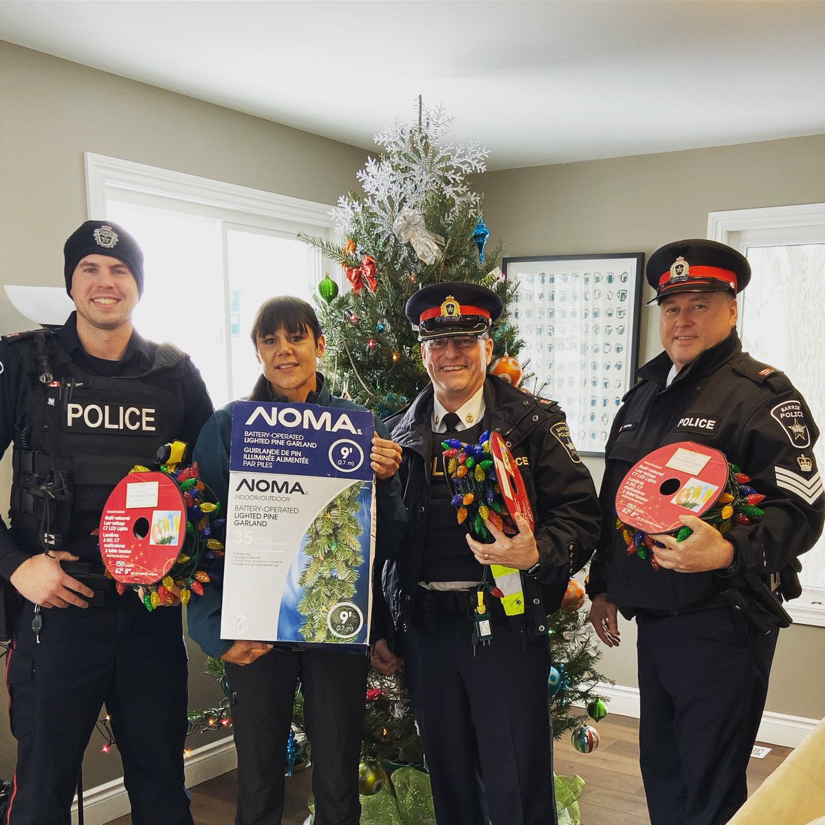 BarriePoliceCRU tweet media