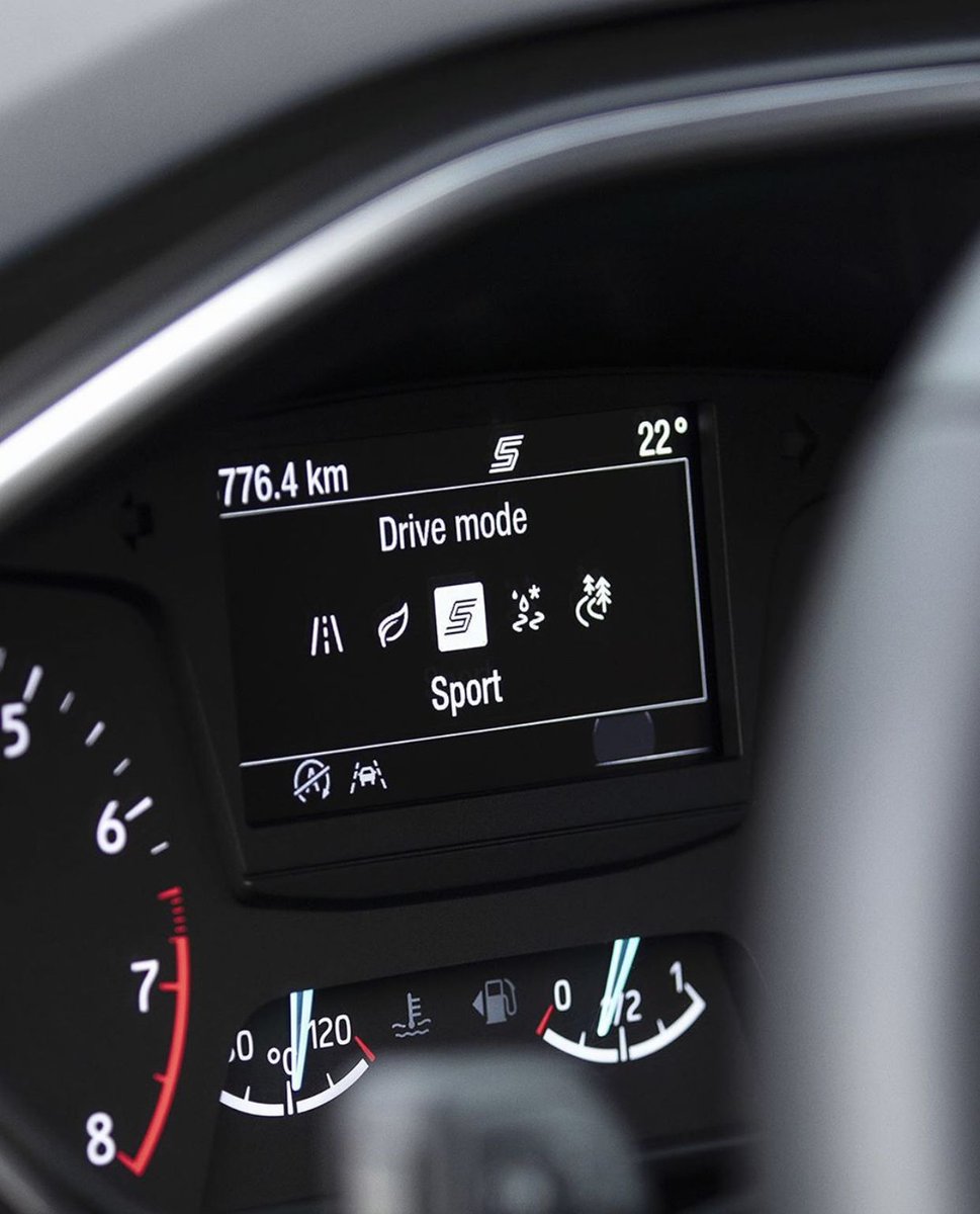 😃Nuevo #FordFocusActive 5 modos de conducción, elige la ruta y activa el que más te guste, nosotros para este puente elegimos el modo Sport.😎 

¡Que tengan un feliz fin de semana!👋
#Ford #FordAutomociónAcosta #GoFurther #Focus