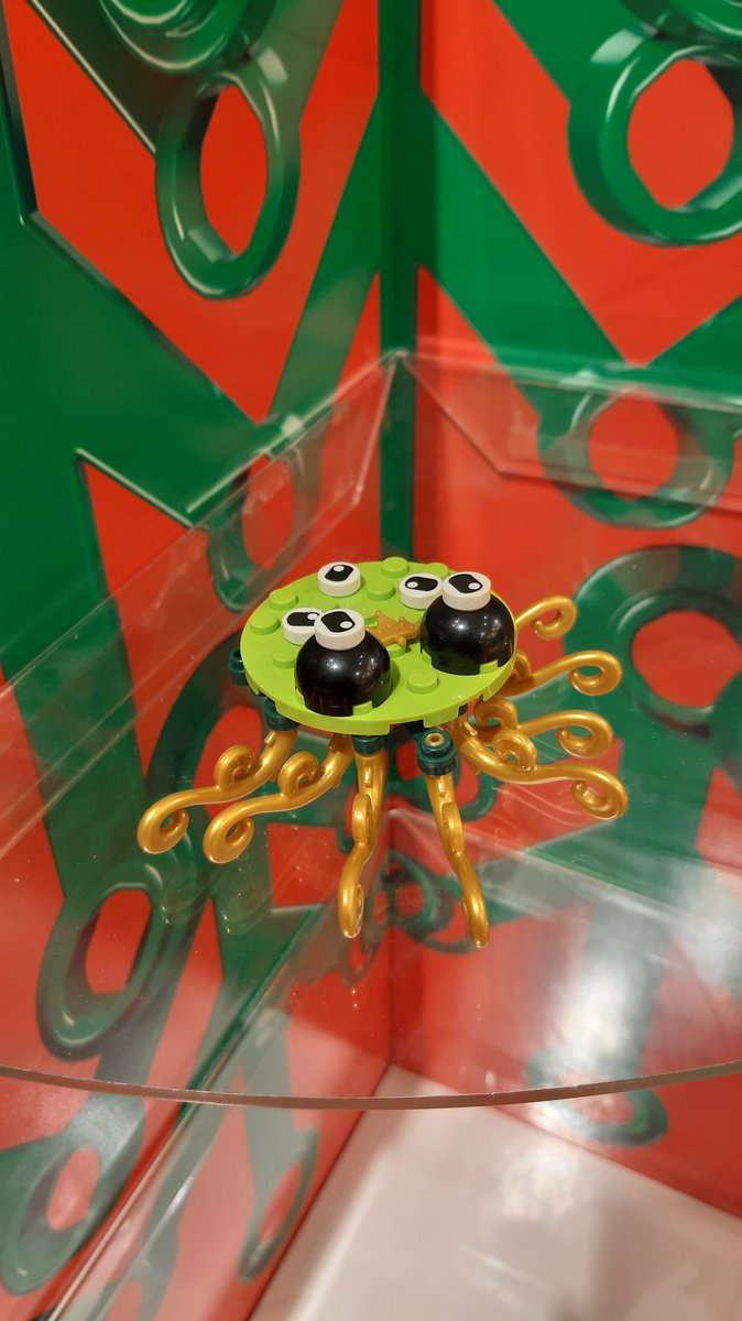 DavidL_Rosko's tweet photo. Christmas Octopus #BuildToGive https://t.co/DiZ7coN8kk