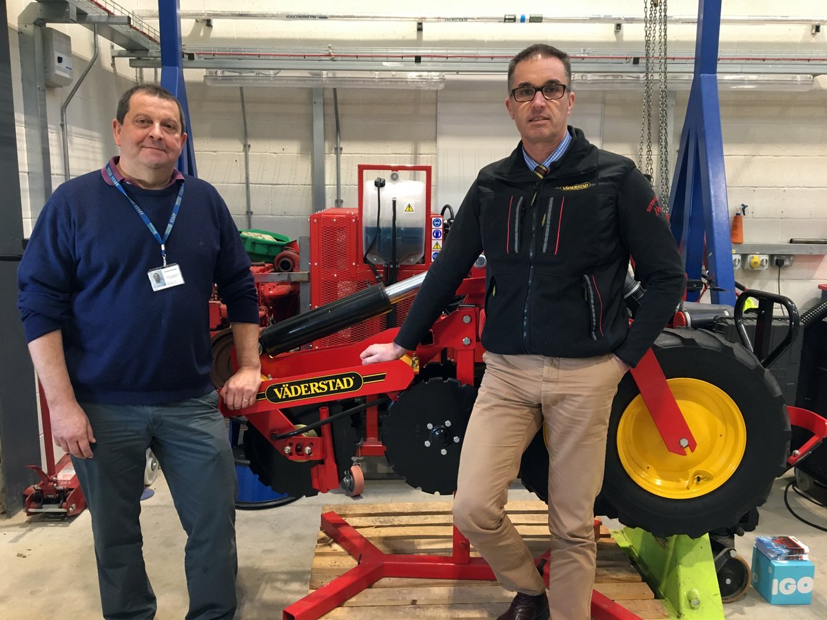 riseholmecampus's tweet photo. A big thank you to Nick Tinker from @vaderstad for presenting our Engineering team with a Vaderstad Rapid Drill demonstration rig, which will enable our students to understand the workings of a modern drilling system.

Come and take a peek at today's Open Event, 10am - 1pm. https://t.co/wI9JQgKnMc