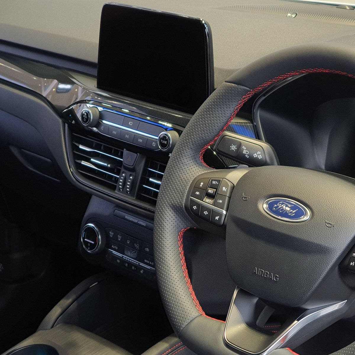 Sandicliffe's tweet photo. #FordKugaOnTour
The All-New Ford Kuga has landed at Sandicliffe FordStore Nottingham, but it will only be here for a few days! You can find out more about this vehicle and tour dates here:
https://t.co/Md14ntTNO7
#ford #kuga #fordkuga #newfordkuga #fordkuga2020 #FordKugaTour https://t.co/VpLj5tlXtw