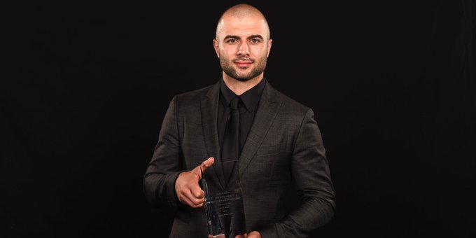 It's a #SupremeWellDressedWednesday! RT this shot of Gio lookin' sharp for a chance to win a $250 gift card to <a href="/SupremeMensWear/">Supreme Men's Wear</a>!