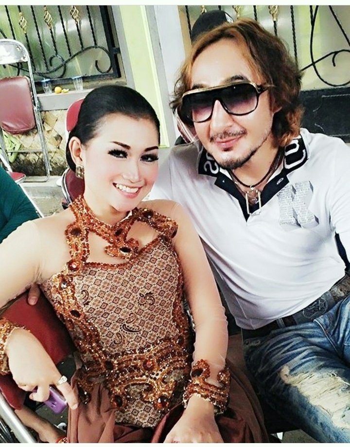 With Salma acara offair padalarang