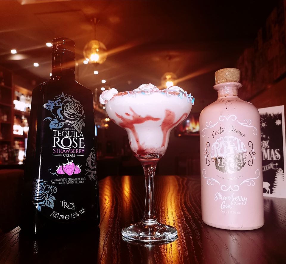 GrillAtlantic's tweet photo. Weekends here @GrillAtlantic Friday/Saturday DJ Costello playing all your favourites R&B Charts Funk Soul & Disco plus requests check out the 2-4-1 Cocktail selection Gin Offers & Gin of the week Boe Gin #STHELENS #BRINGASPOON LOL @whatsonsthelens @sthelensculture @StHelensHour https://t.co/LPnYQjhQib