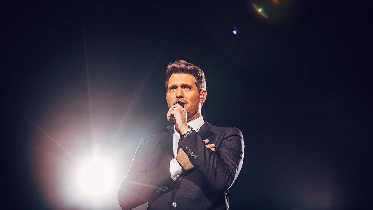 365Bristol's tweet photo. Christmas has come early...🎄

@MichaelBuble announces second date at Bath Royal Crescent → https://t.co/z5Tghn79mv https://t.co/vstQRoCfwe