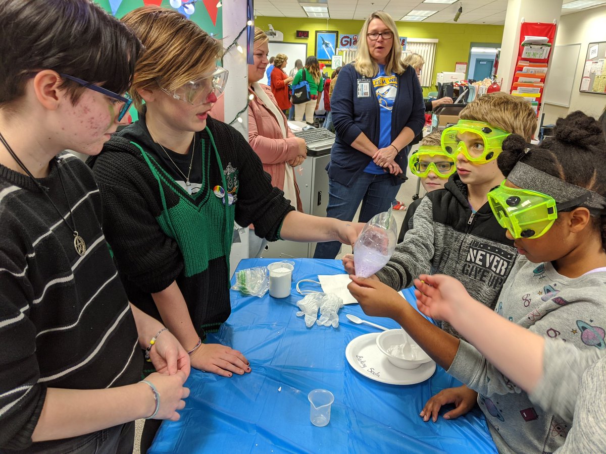 LMW at Chemistry Fair learning about chemical reactions!