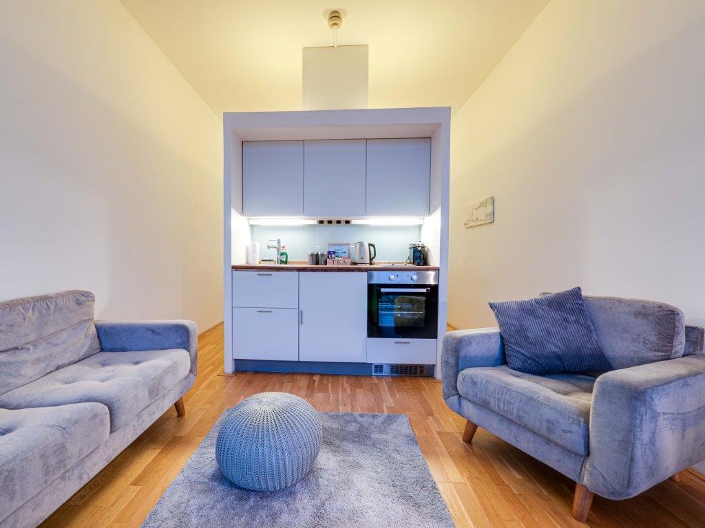 BeyondResi's tweet photo. #ForLet: A stunning 8th floor studio apartment in #SalfordQuays

- Available middle of December.
- Fully furnished to a high standard.
- Large balcony with water facing views over Salford Quays and #MediaCity.

For more details call 0161 222 8852 

https://t.co/fKQeKLy0Dw https://t.co/CHtCxEw68k