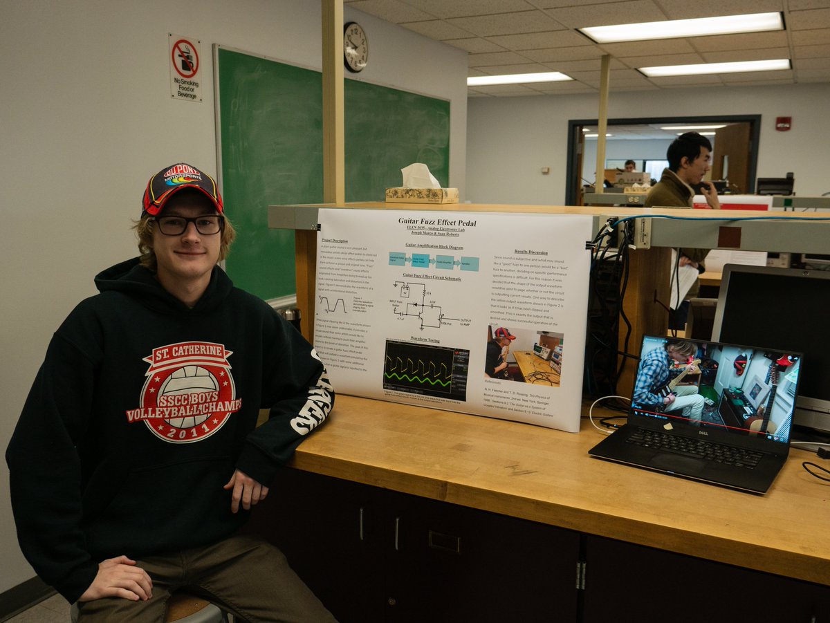 MarquetteECE's tweet image. 7th Annual Poster Session yesterday. Embedded Systems, Digital Electronic Lab, Electromagnetic Fields 1, Analog Electronics Lab. Brain 🧠Power 👏🏾👍🏽🕹️Great Job Everyone!!