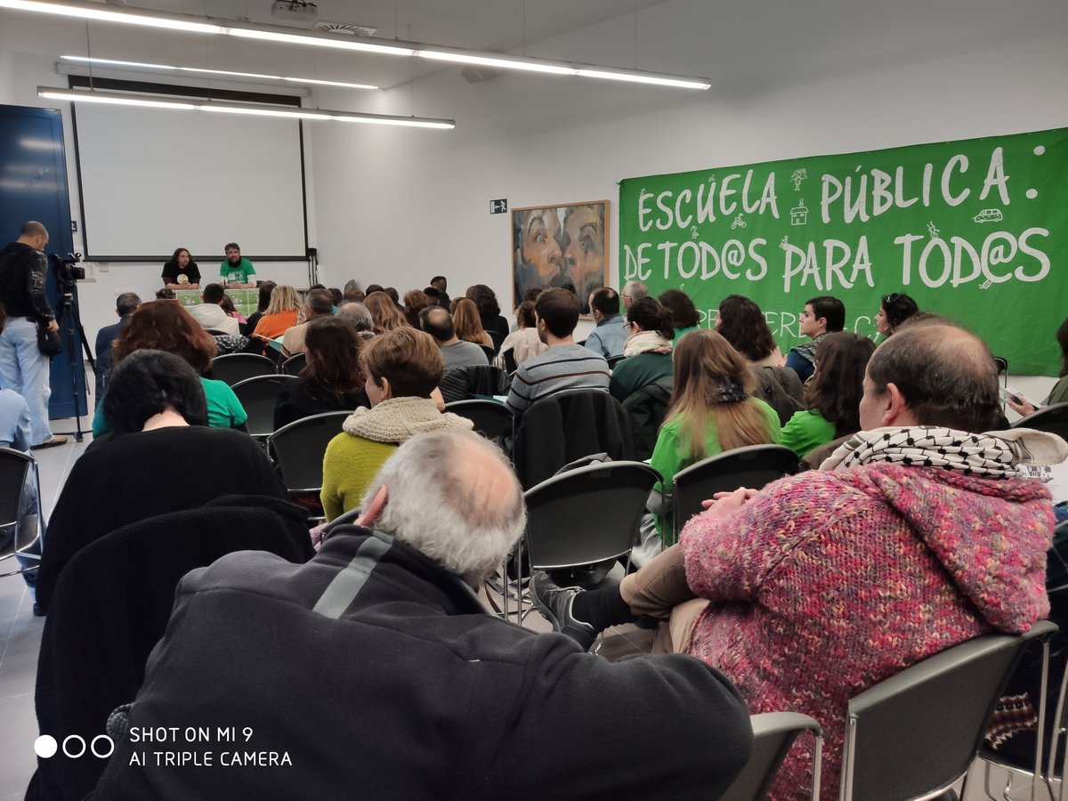 MareaVerde_SE's tweet image. Comenzamos el VI Encuentro Estatal de @MareasXLaEP en #cadiz #Debatir #Proponer #Pensar #Reflexionar colectivamente, docentes, familias, alumnado #EnDenfensaDeLaPublica #LaEducacionQueQueremosVI #VIJornadasMareas