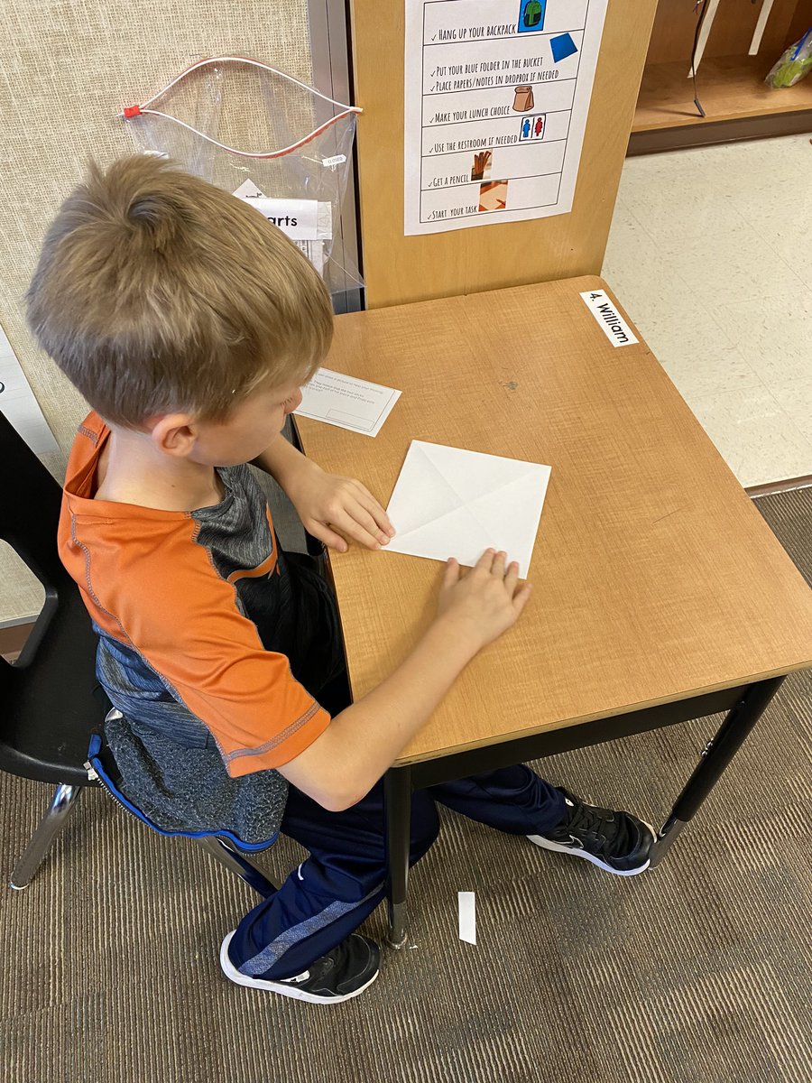 L_Miller2class's tweet photo. Making fortune tellers to demonstrate halves, fourths, and eights. #mathfun @ElsaEngRRISD https://t.co/ngqFXshwX1