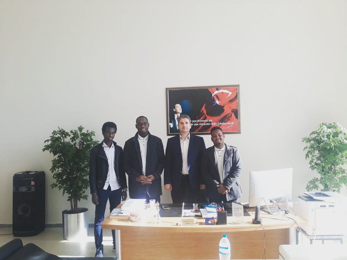 2019-2020 ASAM kurumsal ziyareti kapsamında Başkan SANOGO ,  Dış iliş. sorumlusu Mohamed ve Iletişim&amp;sosyal media sorumlusu Najmoudin , Mersin gençlik merkezinin müdürü sayin Fatih NACAR bey'i makamında ziyaret etti. Müdürümüzün değerli vaktini bizlere ayırtığı teşekkür ederiz .