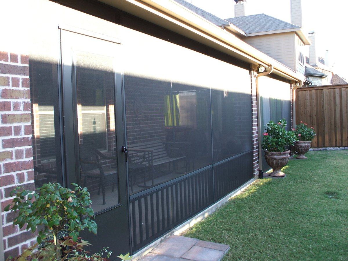 madd_tweet's tweet photo. Winter weather is here! Extend your outdoor living space by enclosing your patio with Madden  Industries screen &amp; aluminum balusters #Screenrail.

https://t.co/Zms8mnyn4v https://t.co/VtTepFKUZZ