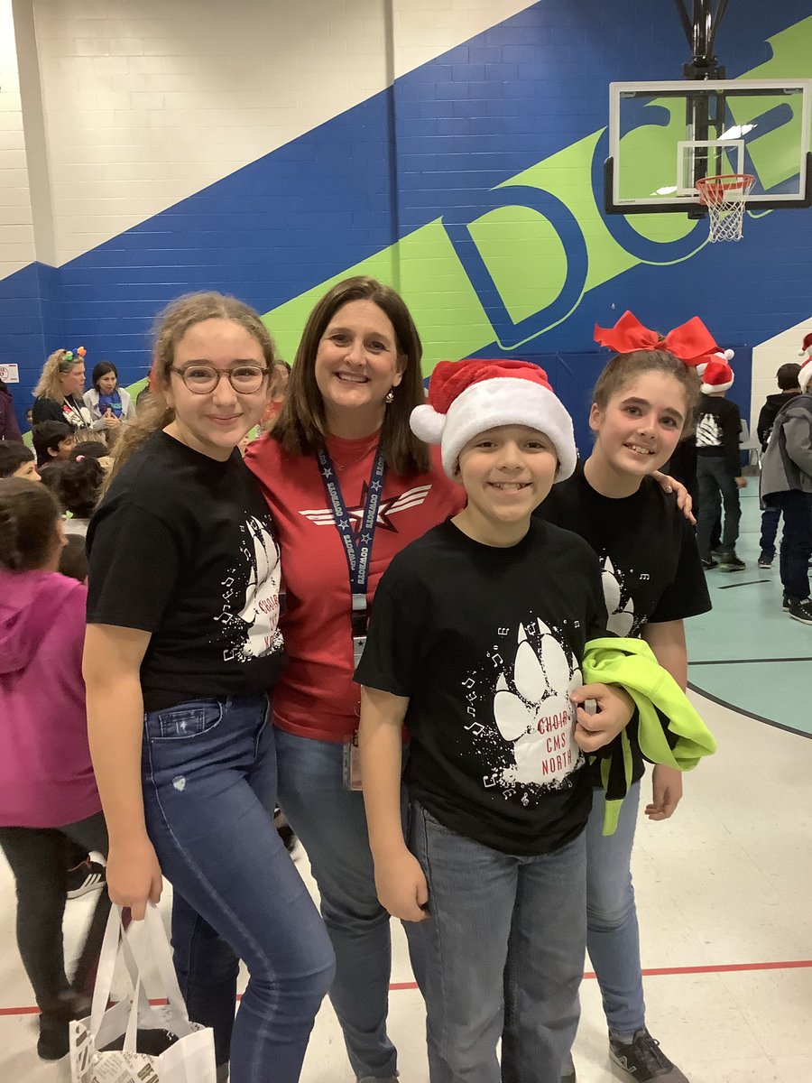 Awilkdce's tweet photo. Absolutely LOVE seeing my former students @DCEtrailblazers performing for us and showing me how theyโve grown. Lasting relationships. โค๏ธ#dcedli @CMSNorth https://t.co/8tYkPbpgEV