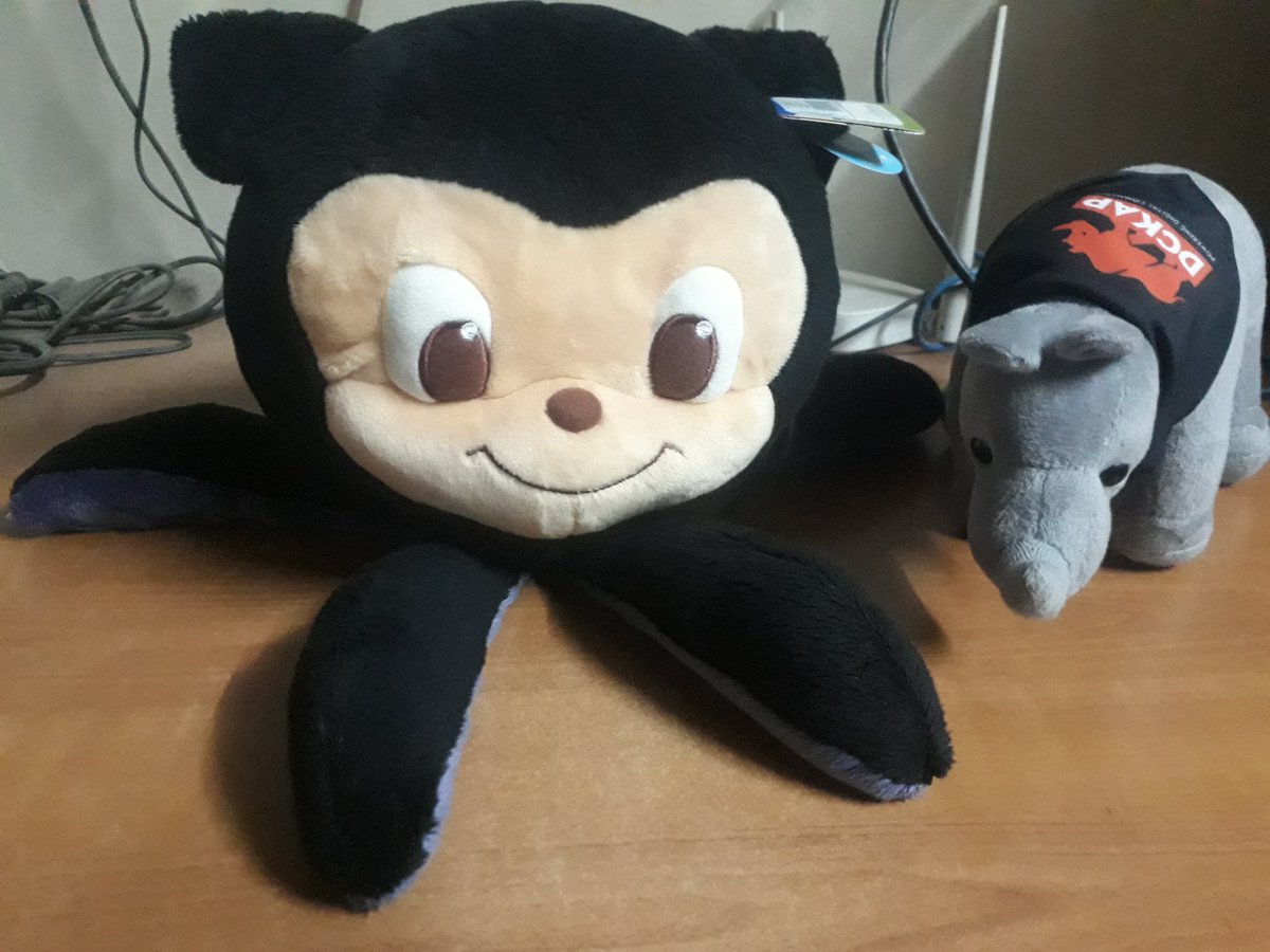 ayushbherwani's tweet photo. Come and say Hi ๐โโ๏ธ๐โโ๏ธ to these lovelies tomorrow at #mlhhackday organized by @mozneurons @dscsvit @mozguj @MLHacks
#mlhhacks #Hack19 https://t.co/SAf43uJK58