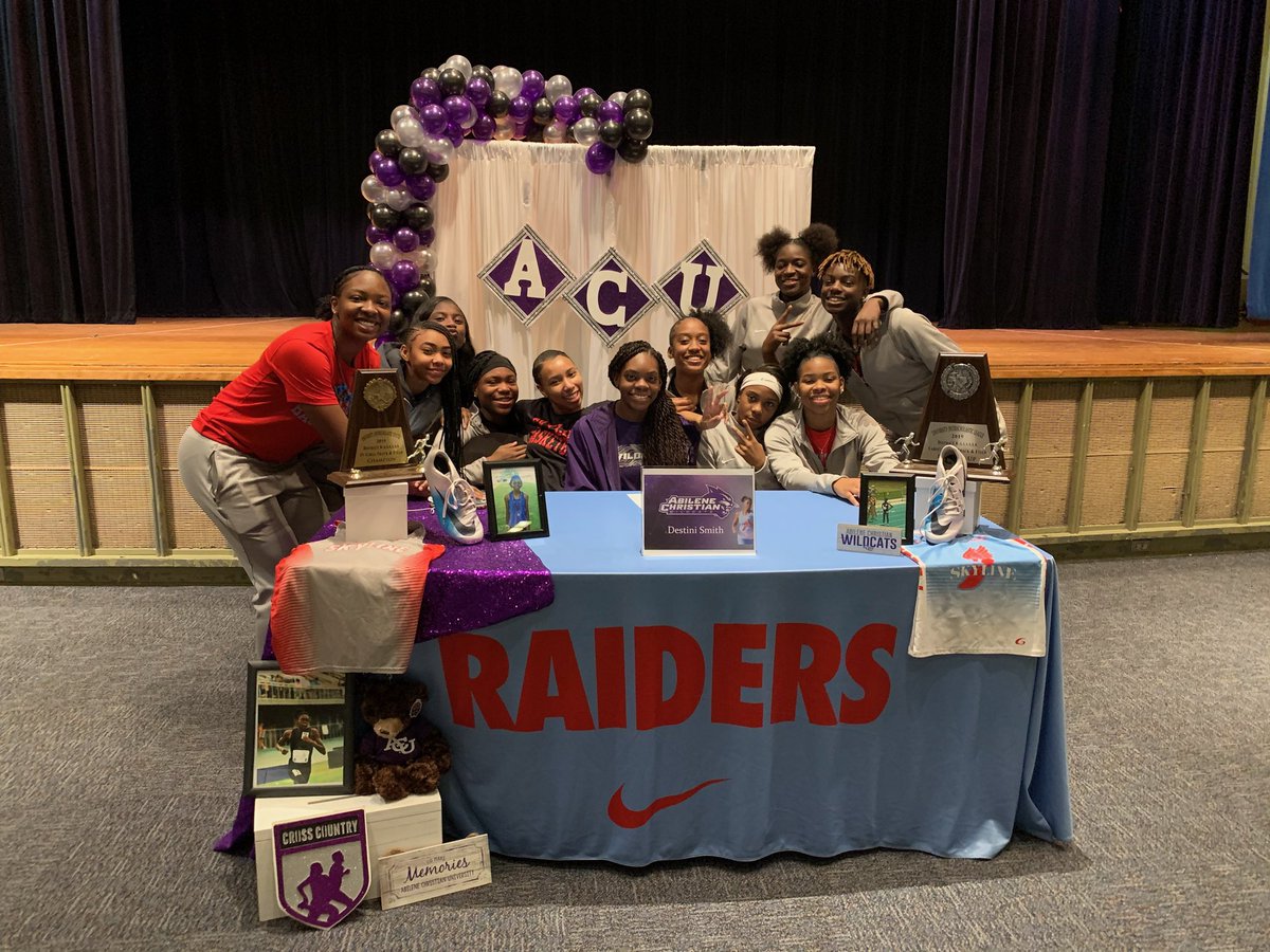 Congratulations <a href="/SupaAthleteDes1/">Destini Smith</a> for signing NLI with Abiliene Christian University <a href="/ACU_TFXC/">ACU Track & XC</a> <a href="/SkylineAthDept/">Skyline HS Athletics</a> @SkylineWBB <a href="/Skyline_Raiders/">Skyline High School</a> <a href="/dallasathletics/">Dallas ISD Athletics</a> <a href="/TTFCA/">TTFCA</a> <a href="/CoachJJ1/">Coach JJ</a>