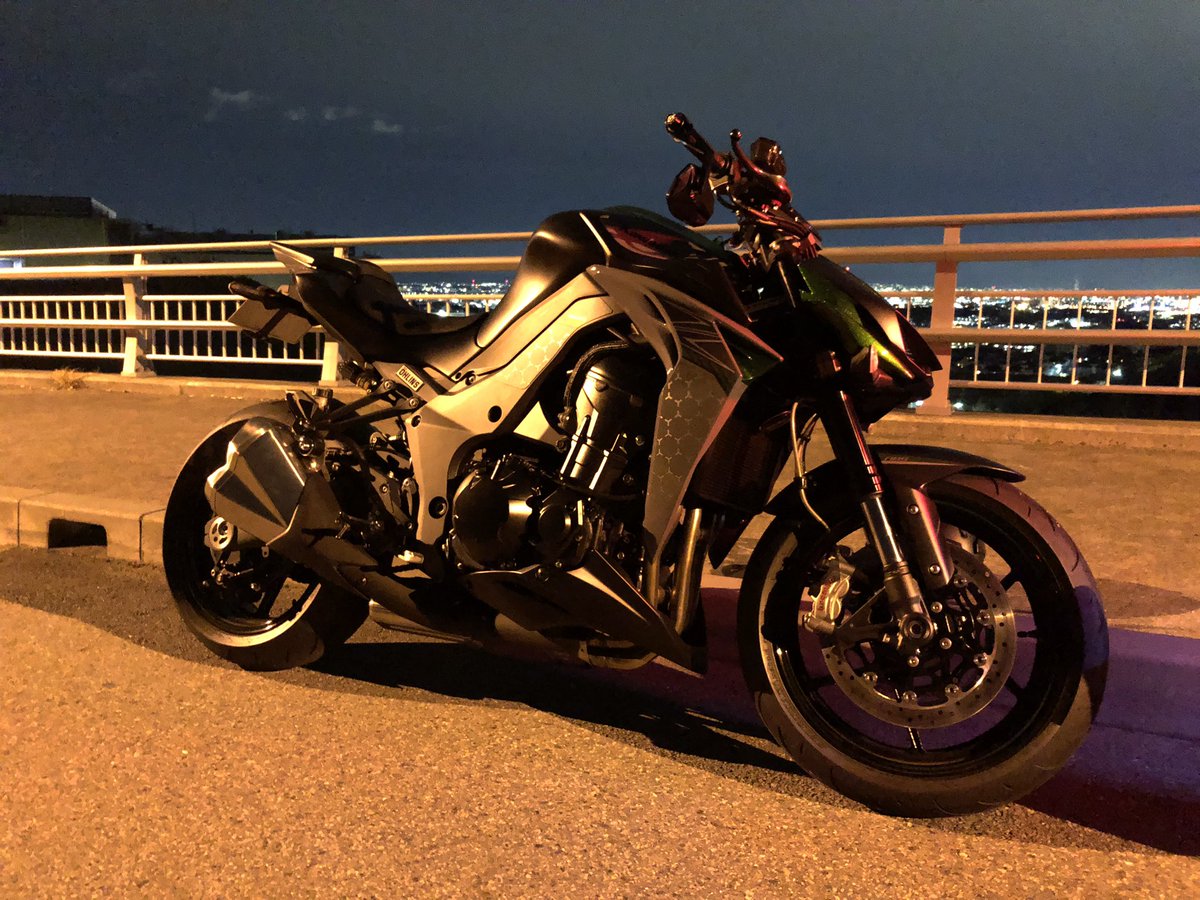 z1000のフェンダーレスエッチだぁ❤️
バーエンドミラーにもしたし、イケメンなった！！
まつ吉ありがとうな今日も笑